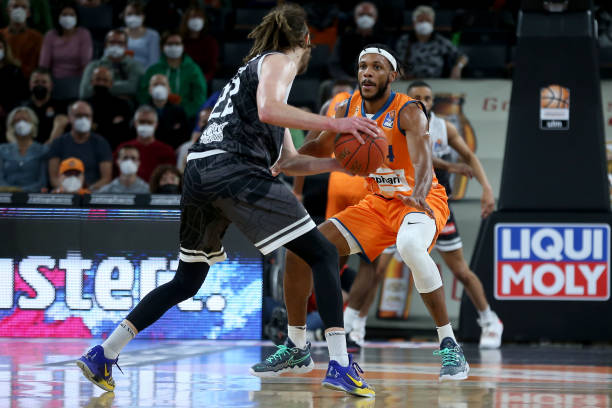 盲人足球不 盲人足球不